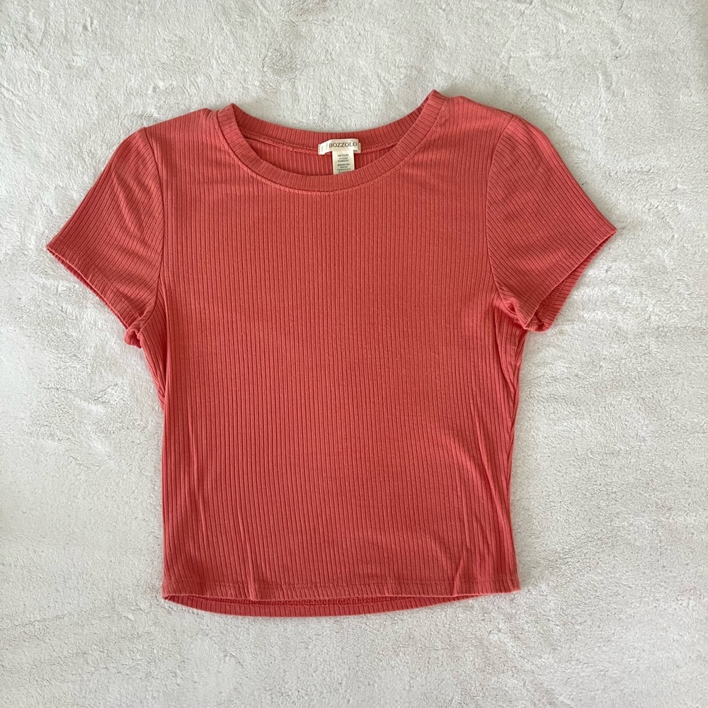 Coral short sleeved top -M